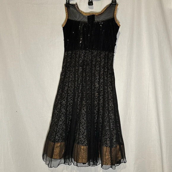 gorgeous rose appliqué / sequined / embossed dress size "28" made in India - Picture 2 of 5